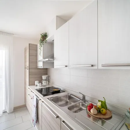 Residenza Monica Apartment Lignano Sabbiadoro Exterior photo
