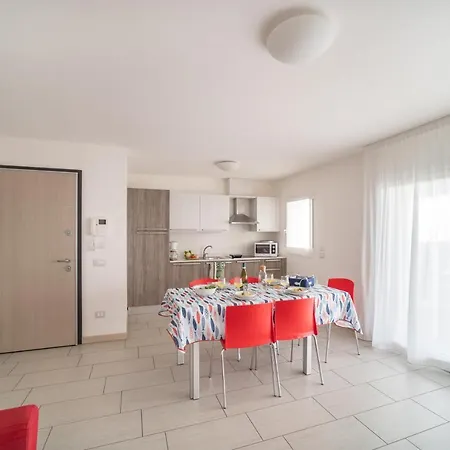 Residenza Monica Apartment Lignano Sabbiadoro Exterior photo