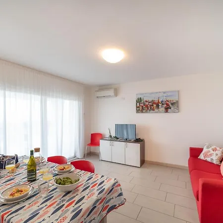 Residenza Monica Apartment Lignano Sabbiadoro Exterior photo